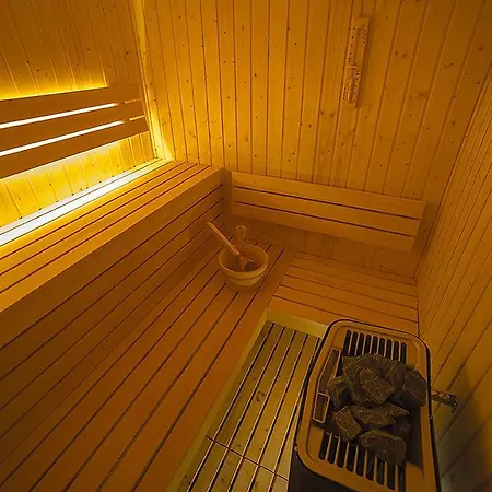 Хостел Moho L *