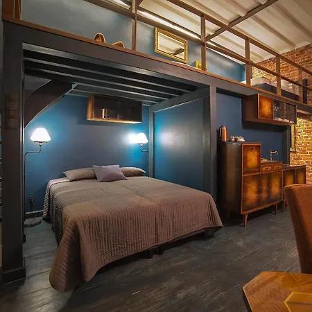 Moho L Hostel Wroclaw