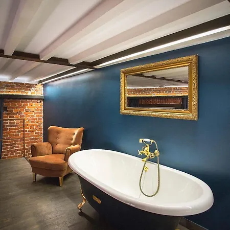 Хостел Moho L *