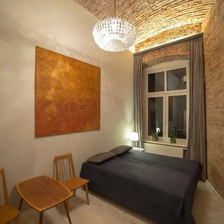 Moho L Хостел *