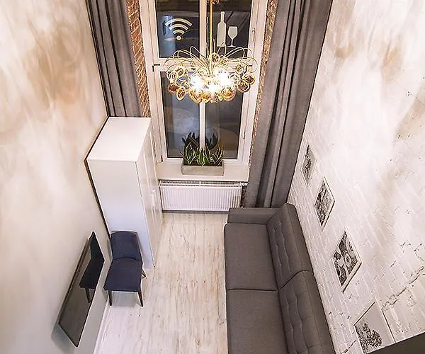 Moho L * فروتسواف