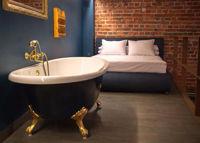 Moho L بيت شباب *