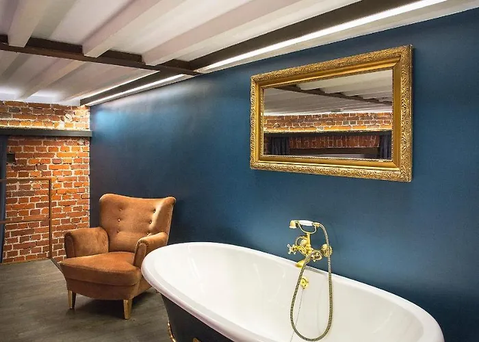 بيت شباب Moho L *