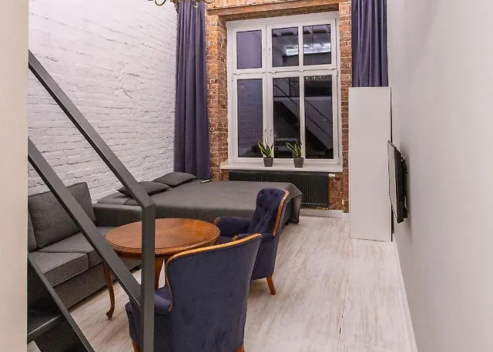 Moho L * فروتسواف