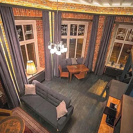 Moho L Hostel