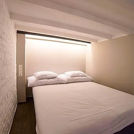 Moho L Hostel
